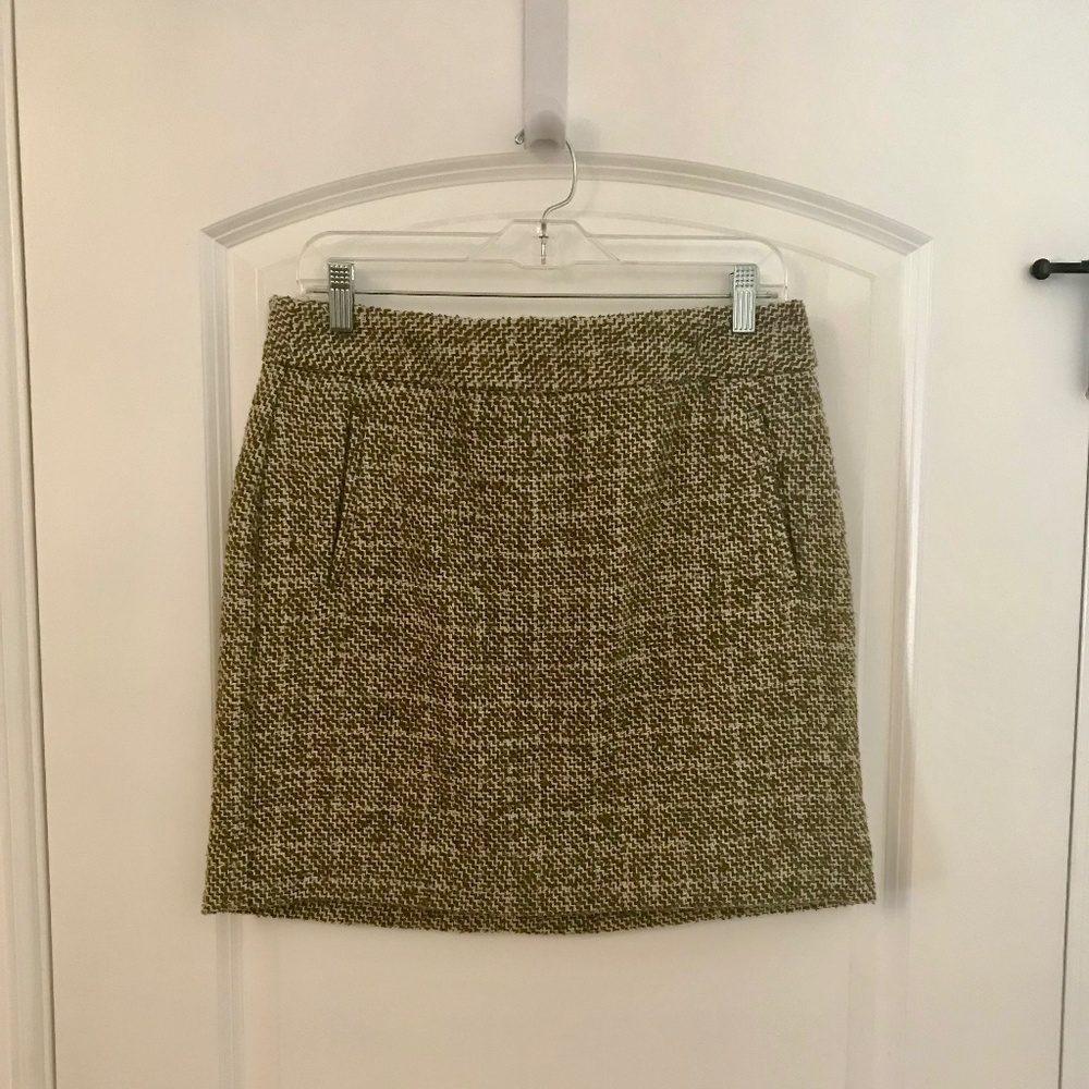 Banana Republic Olive Green Wool Mini Skirt Size 8